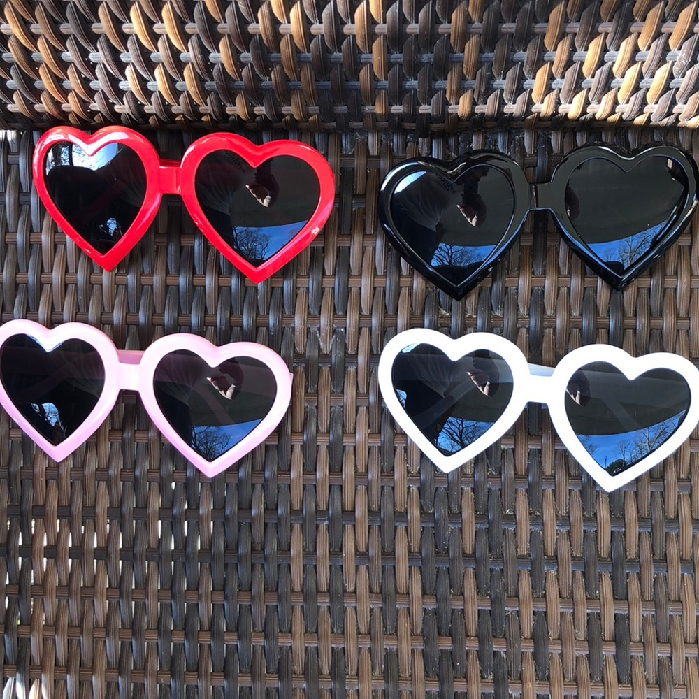 Heart shaped sunglasses red pink black white new - Picture 1 of 7